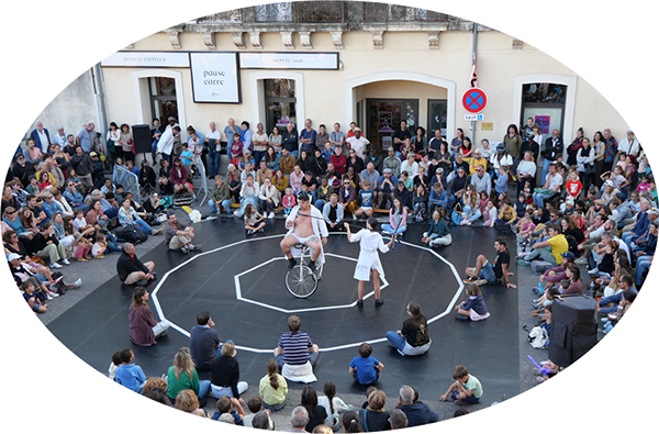 festival-illustration-presentation.png -